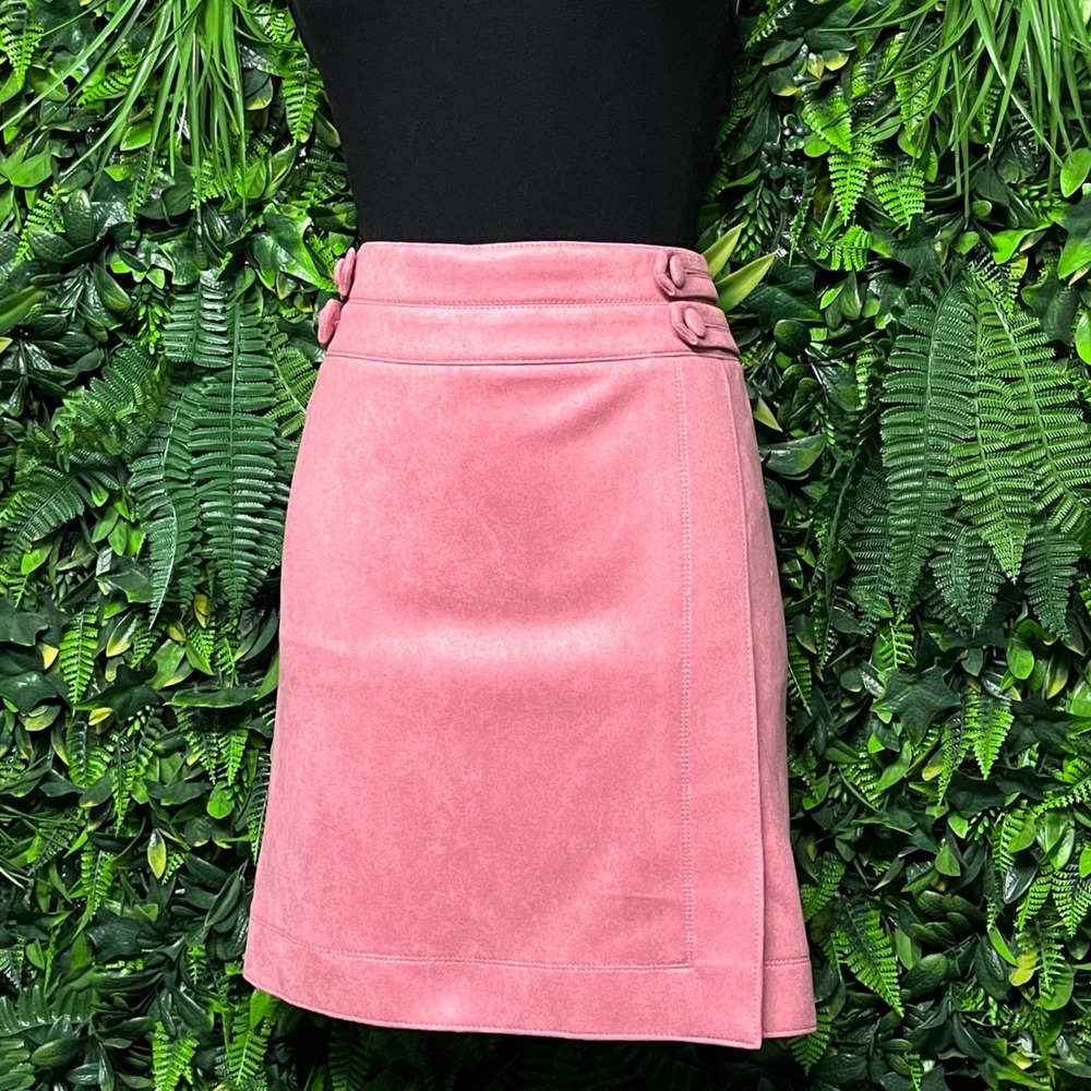 White House Black Market Skirt Size 00 Pink Faux Suede Mini Button Detail 4118 - Picture 6 of 8